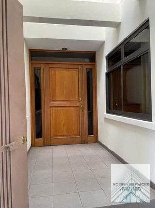 Renta casa zona 4 para oficina — Casa en Alquiler en Zona 4, Guatemala, Ciudad — miniatura 9 de 13