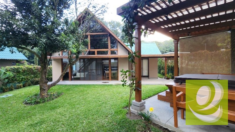 VENDO CASA EN CONDOMINIO ENTRADA A SAN MIGUEL DUEÑAS SACATEPEQUEZ - 1