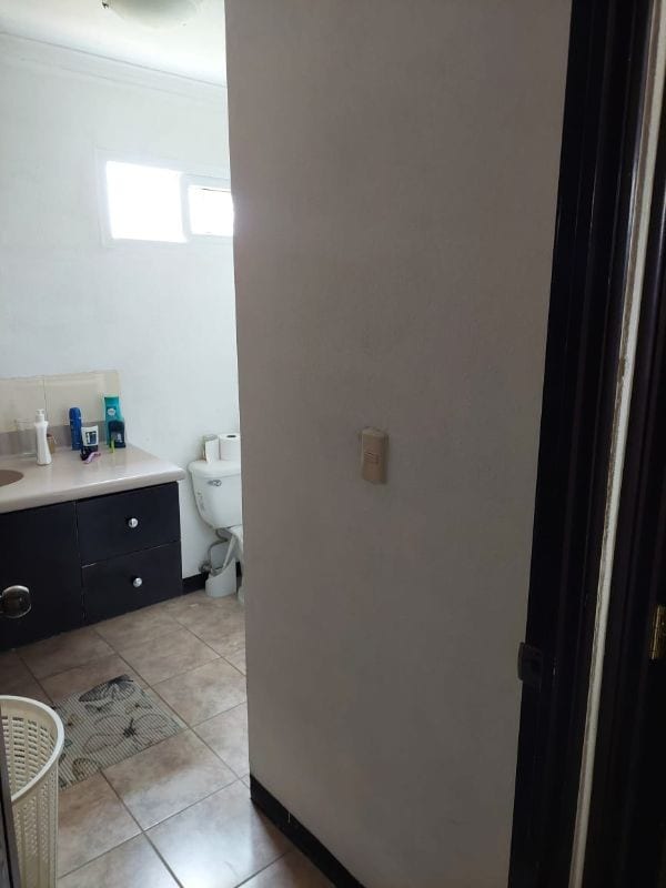 BONITA CASA EN VENTA KM 25 CARRETERA A EL SALVADOR — Casa en Venta en Fraijanes, Carretera a El Salvador, Guatemala, Ciudad — foto 5 de 10