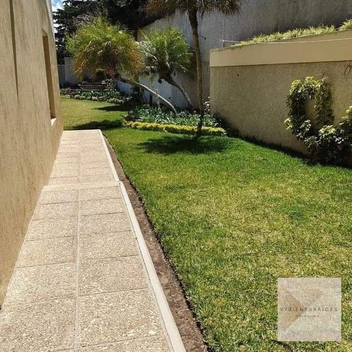 Hermosa Casa con Jardín Amplio — Casa en Venta en Fraijanes, Carretera a El Salvador, Guatemala, Ciudad — foto 3 de 9