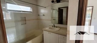 EN RENTA CASA ZONA 14  325 mts2 — Casa en Alquiler en La Cañada, Zona 14, Guatemala, Ciudad — miniatura 4 de 17