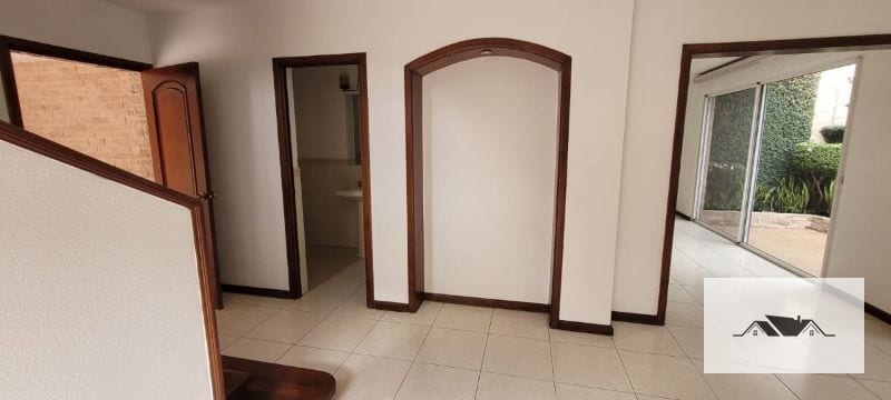 EN RENTA CASA ZONA 14  325 mts2 — Casa en Alquiler en La Cañada, Zona 14, Guatemala, Ciudad — foto 15 de 17