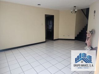 Vendo casa en Santa Rosalia  Carretera a el Salvador — Casa en Venta en Santa Rosalia La Laguna, Carretera a El Salvador, Guatemala, Ciudad — miniatura 13 de 16