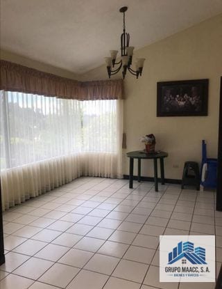Vendo casa en Santa Rosalia  Carretera a el Salvador — Casa en Venta en Santa Rosalia La Laguna, Carretera a El Salvador, Guatemala, Ciudad — miniatura 8 de 16
