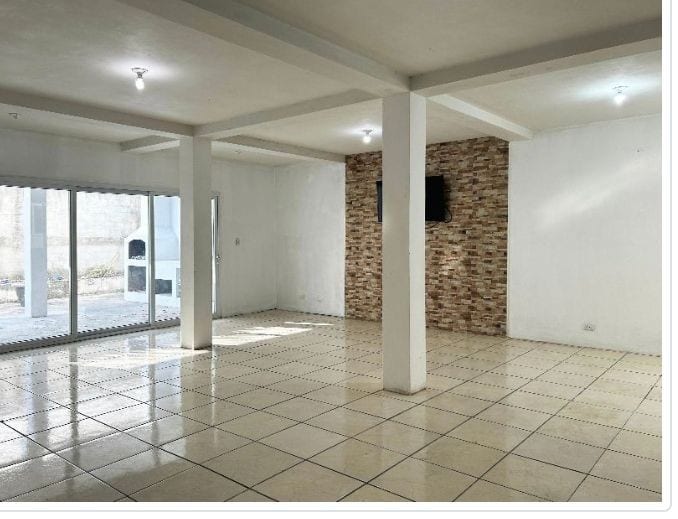BONITA CASA EN VENTA EN MANANTIALES KM. 19.5 CES — Casa en Venta en Carretera a El Salvador, Guatemala, Ciudad — foto 1 de 12