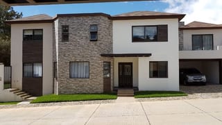 Hermosa Casa en San Antonio Km. 16.5 CES en Venta — Casa en Venta en San Antonio, Carretera a El Salvador, Guatemala, Ciudad — miniatura 1 de 8