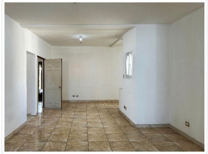 BONITA CASA EN VENTA EN MANANTIALES KM. 19.5 CES — Casa en Venta en Carretera a El Salvador, Guatemala, Ciudad — foto 11 de 12
