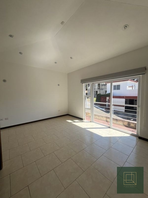 Casa en venta carretera a El Salvador - 1