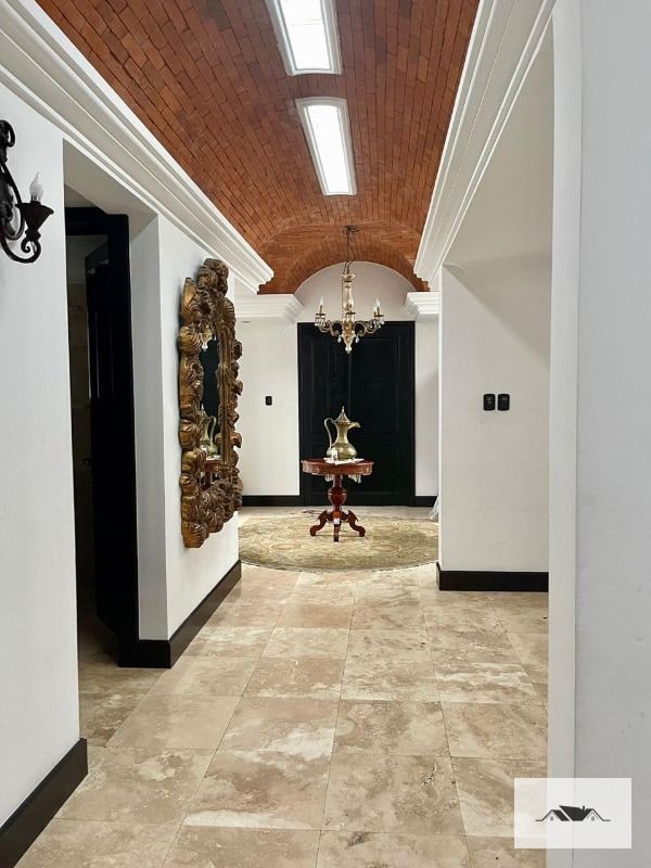 VENDO/RENTO CASA  AMUEBLADA EN KM 14.5 CARRETERA AL SALVADOR CONDOMINIO LA ESPAÑOLA  — Casa en Venta en km 11-15, Carretera a El Salvador, Guatemala, Ciudad — foto 2 de 17