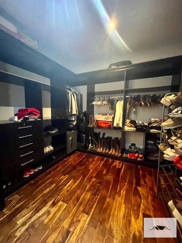 VENDO/RENTO CASA  AMUEBLADA EN KM 14.5 CARRETERA AL SALVADOR CONDOMINIO LA ESPAÑOLA  — Casa en Venta en km 11-15, Carretera a El Salvador, Guatemala, Ciudad — foto 16 de 17