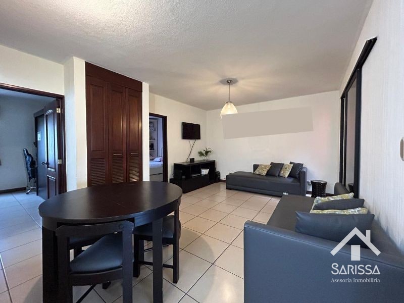 CASA EN VENTA ZONA 16 - 3 Habitaciones + estudio - 8