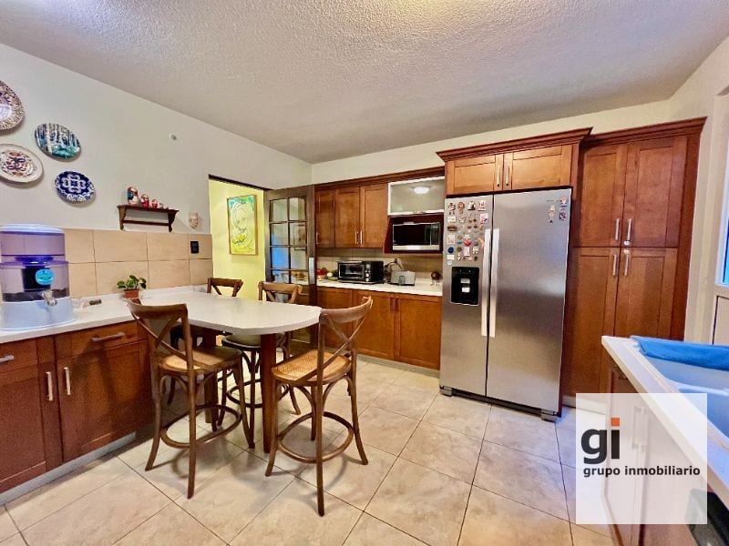 Casa en venta en la Montaña dentro de condominio pequeño — Casa en Venta en Zona 16, Guatemala, Ciudad — foto 8 de 12
