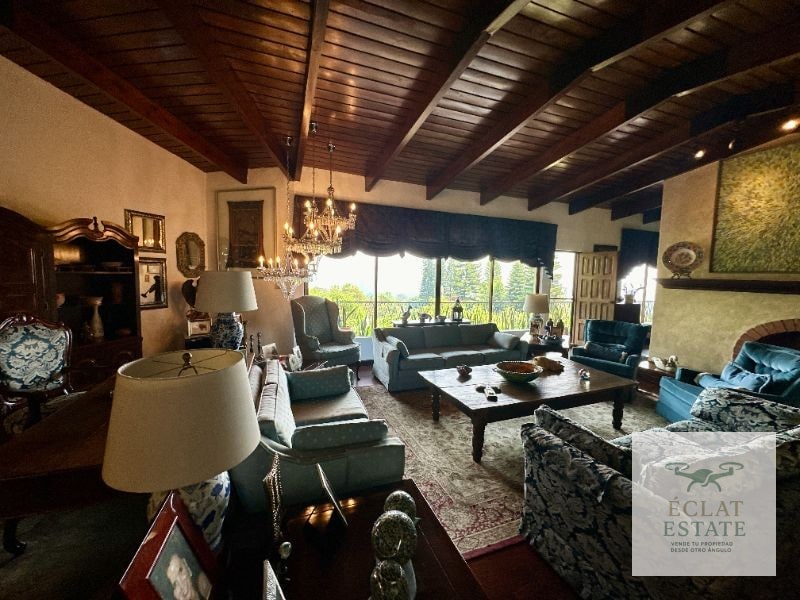 Excepcional Casa Residencial En Renta En San Rafael 1, Km 9 CAES: Grandiosidad y Elegancia en 1,025 m² - 1