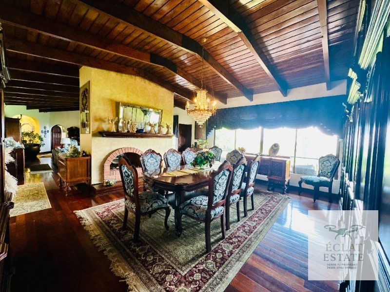 Excepcional Casa Residencial En Renta En San Rafael 1, Km 9 CAES: Grandiosidad y Elegancia en 1,025 m² - 4