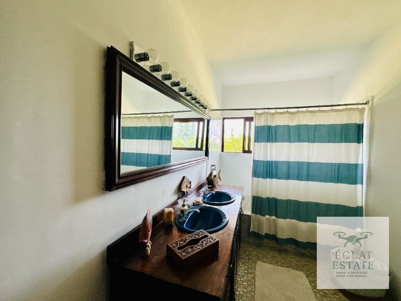 Excepcional Casa Residencial En Renta En San Rafael 1, Km 9 CAES: Grandiosidad y Elegancia en 1,025 m² - 16