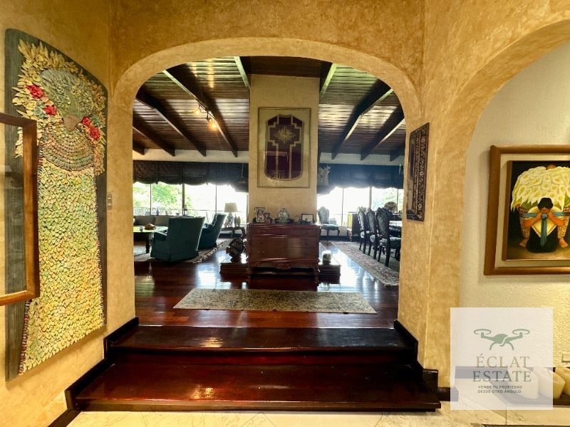 Excepcional Casa Residencial En Renta En San Rafael 1, Km 9 CAES: Grandiosidad y Elegancia en 1,025 m² - 11