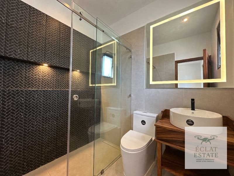 Casa en Venta en Los Franciscanos, Antigua Guatemala: Lujo y Confort - 4