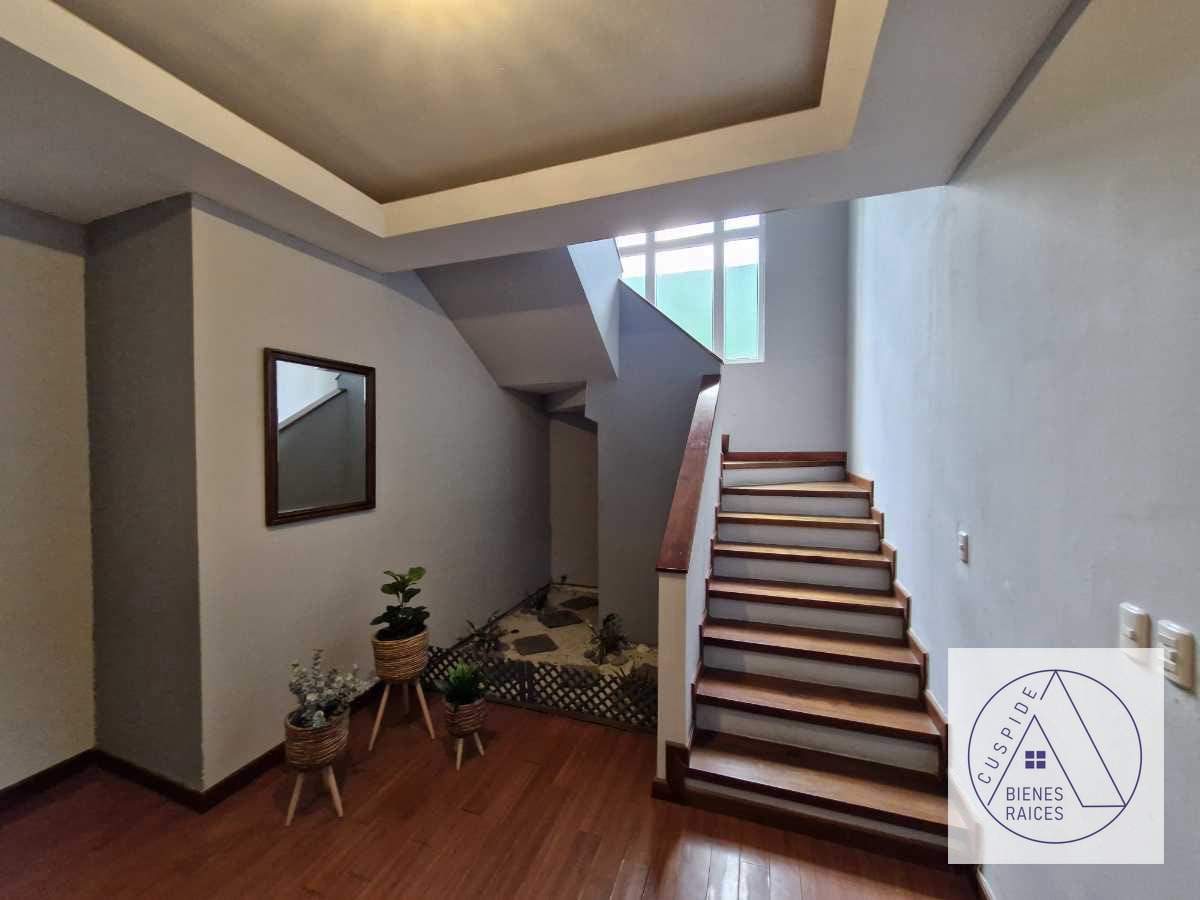 Zona 16 Kanajuyu preciosa casa en venta - 10