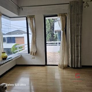 Moderna casa en venta en Jardines de Las Dalias zona 3, Mixco — Casa en Venta en Zona 3 Mixco, Guatemala, Ciudad — miniatura 11 de 17