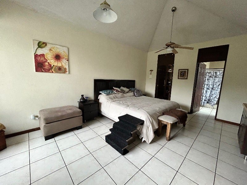 Casa en venta Las Charcas zona 11 — Casa en Venta en Zona 11, Guatemala, Ciudad — foto 9 de 11