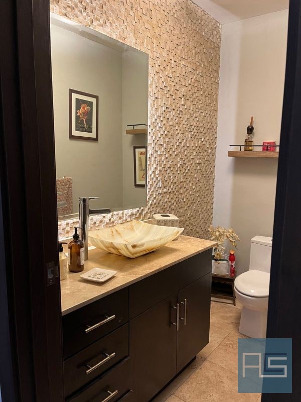 Amplia y moderna casa en Venta, Km 20.2 Carr a Fraijanes dentro de condominio - 12