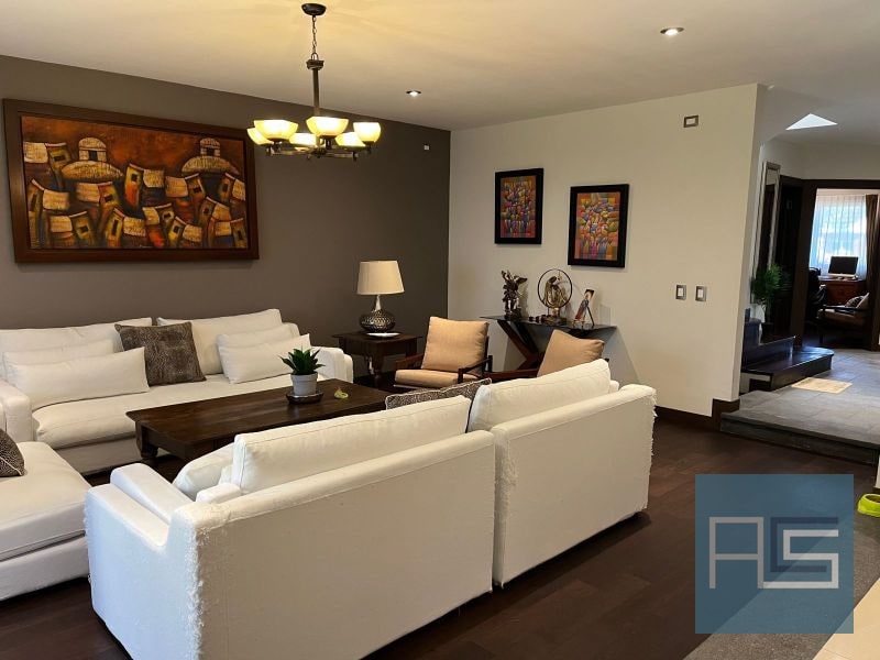 Amplia y moderna casa en Venta, Km 20.2 Carr a Fraijanes dentro de condominio - 5