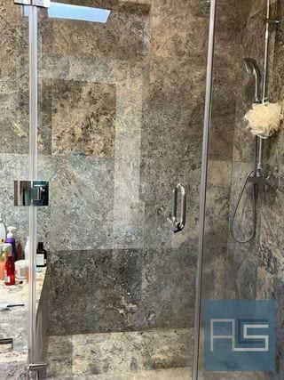 Amplia y moderna casa en Venta, Km 20.2 Carr a Fraijanes dentro de condominio — Casa en Venta en Fraijanes, Carretera a El Salvador, Guatemala, Ciudad — miniatura 8 de 17