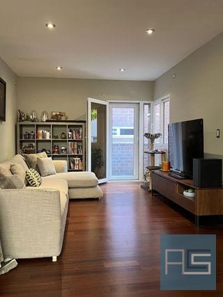 Amplia y moderna casa en Venta, Km 20.2 Carr a Fraijanes dentro de condominio — Casa en Venta en Fraijanes, Carretera a El Salvador, Guatemala, Ciudad — miniatura 13 de 17