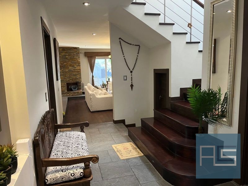 Amplia y moderna casa en Venta, Km 20.2 Carr a Fraijanes dentro de condominio - 3