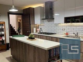 Amplia y moderna casa en Venta, Km 20.2 Carr a Fraijanes dentro de condominio — Casa en Venta en Fraijanes, Carretera a El Salvador, Guatemala, Ciudad — miniatura 5 de 17