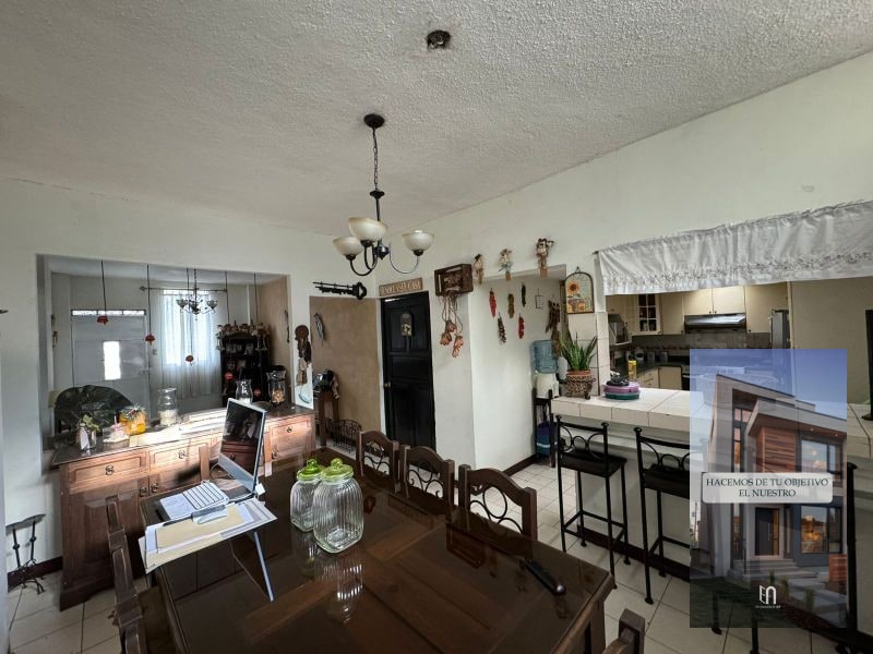 VENDO CASA A 5 MINUTOS DE PRADERA ZONA 10 - 1