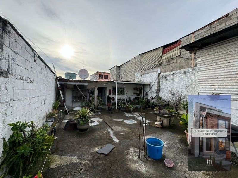 VENDO CASA A 5 MINUTOS DE PRADERA ZONA 10 - 12