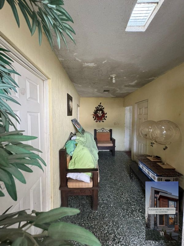 VENDO CASA A 5 MINUTOS DE PRADERA ZONA 10 - 10