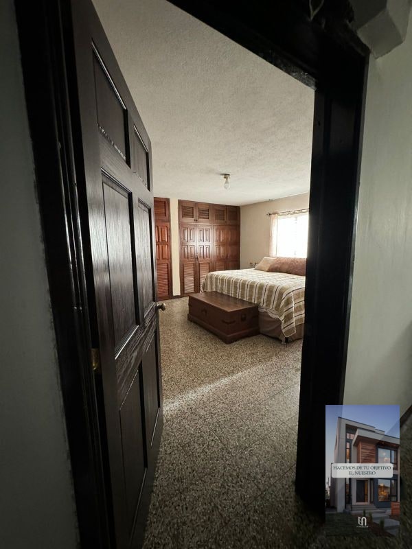 VENDO CASA A 5 MINUTOS DE PRADERA ZONA 10 - 8