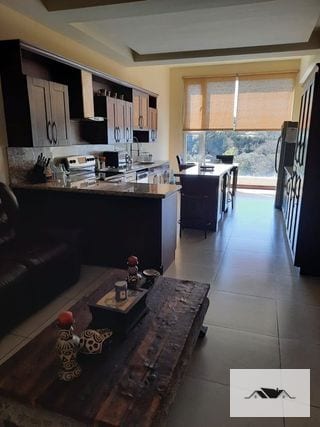 EN RENTA Y VENTA AMPLIA CASA ZONA 15 VH2 CON PERGOLA Y JARDIN — Casa en Alquiler en Vista Hermosa II, Zona 15, Guatemala, Ciudad — miniatura 8 de 17