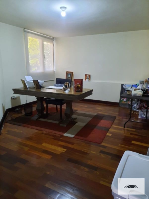 EN RENTA Y VENTA AMPLIA CASA ZONA 15 VH2 CON PERGOLA Y JARDIN — Casa en Alquiler en Vista Hermosa II, Zona 15, Guatemala, Ciudad — foto 9 de 17