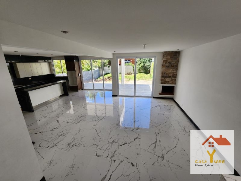 Casa en venta La Fontana Carretera Al Salvador km 25 Fraijanes - 10