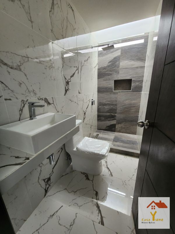 Casa en venta La Fontana Carretera Al Salvador km 25 Fraijanes - 3