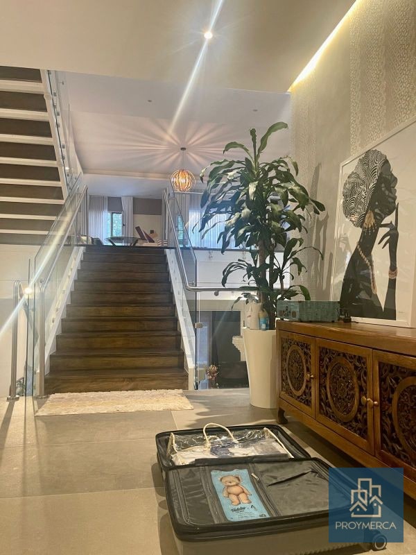 Hermosa casa en venta, Colonia Elgin 2 Zona 13 - 11