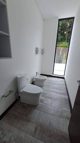 PRECIOSA CASA EN VENTA KM.10 CES — Casa en Venta en Carretera a El Salvador, Guatemala, Ciudad — miniatura 2 de 12