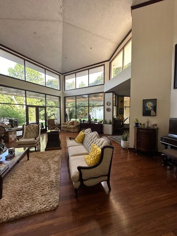 Casa un Nivel en Venta Zona 16 — Casa en Venta en La Montaña, Zona 16, Guatemala, Ciudad — foto 7 de 10