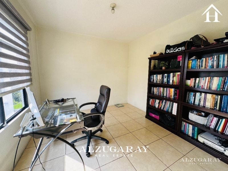 CASA CON JARDÍN Y PÉRGOLA 4 HAB. / CONDOMINIO, Z. 16 - 16