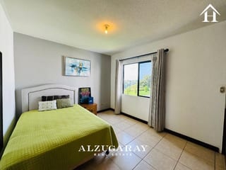 CASA AMUEBLADA CON JARDÍN -3 HAB. / CONDOMINIO, Z. 16 — Casa en Venta en Zona 16, Guatemala, Ciudad — miniatura 2 de 16
