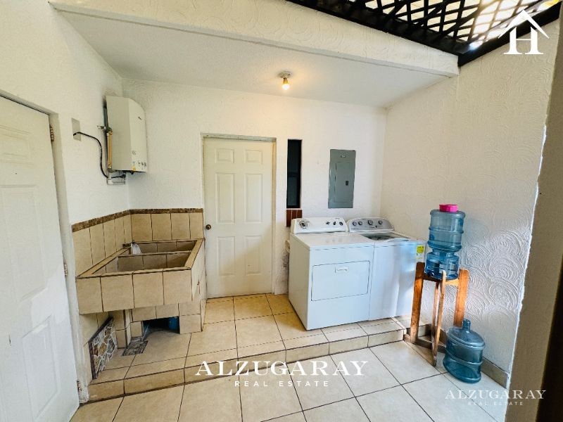 CASA CON JARDÍN Y PÉRGOLA 4 HAB. / CONDOMINIO, Z. 16 - 15