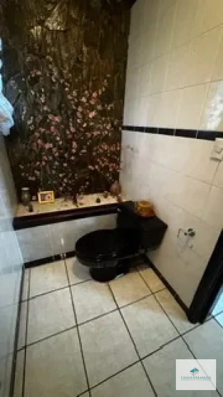 VENTA DE CASA CON EXTENSO TERRENO EN SAN CRISTOBAL SECTOR A10 — Casa en Venta en Zona 8 Mixco, Guatemala, Ciudad — foto 5 de 17