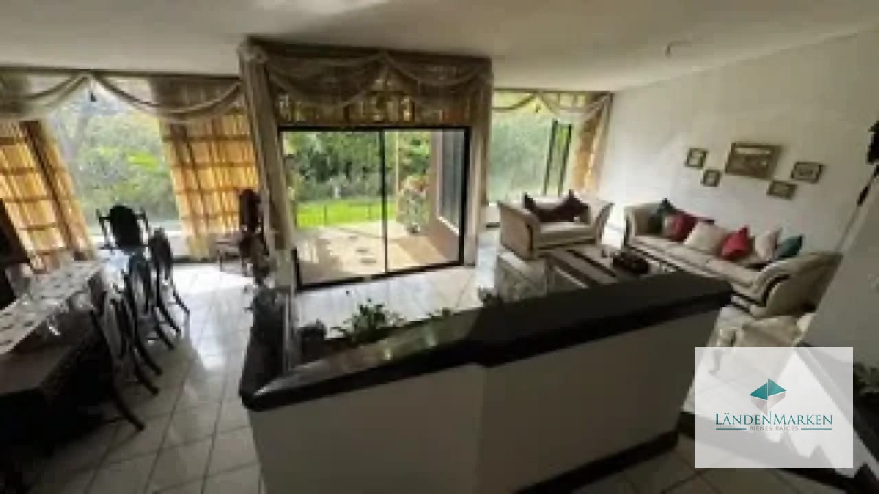 VENTA DE  CASA CON EXTENSO TERRENO EN SAN CRISTOBAL SECTOR A10 — Casa en Venta en Zona 8 Mixco, Guatemala, Ciudad — foto 6 de 17
