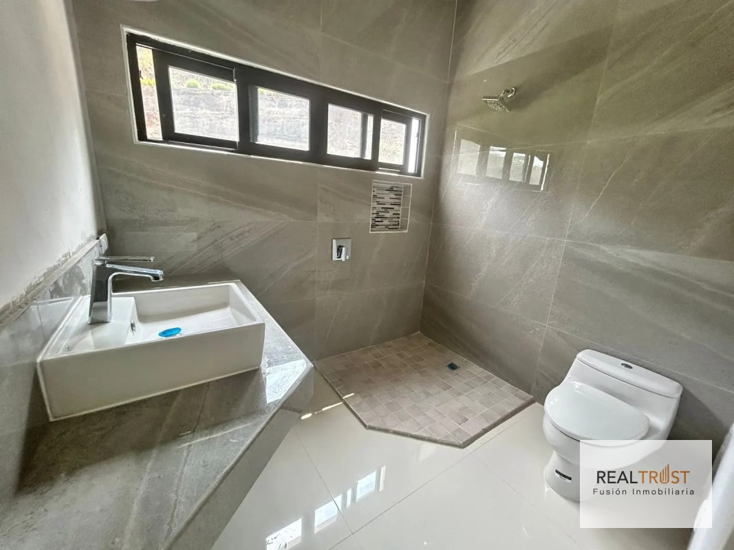 CASA EN VENTA VISTALVALLE KM. 9 CAES - 10