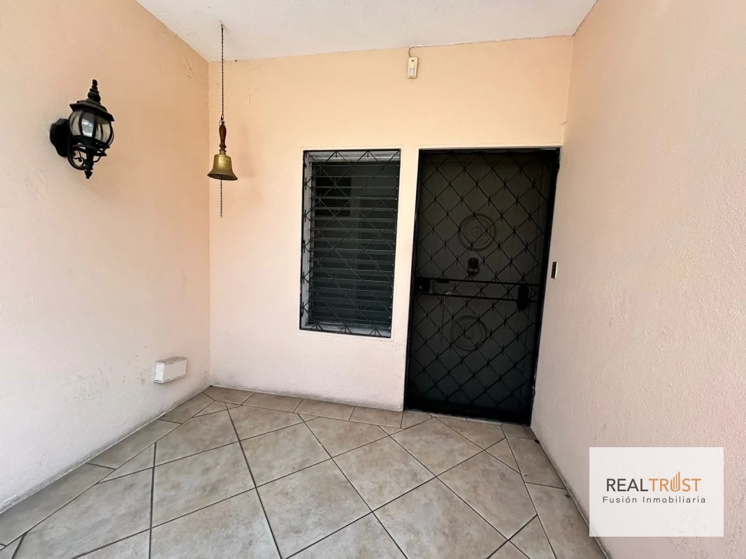 CASA EN RENTA ZONA 10 FUERA DE GARITA - 8