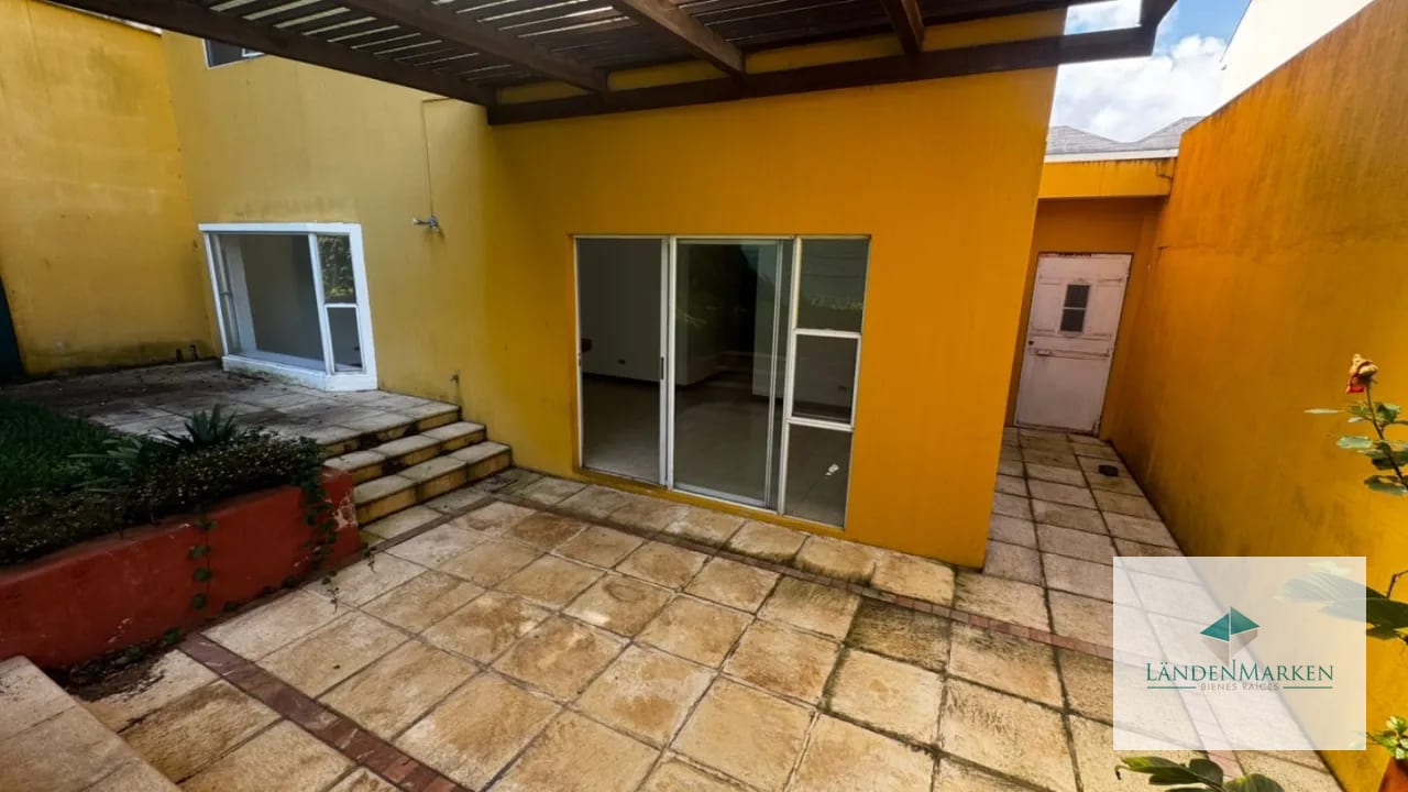 VENTA DE CASA EN CAES KM 19.5 - RESIDENCIAL VILLAS DEL PINAR 1 — Casa en Venta en Villas del Pinar, Carretera a El Salvador, Guatemala, Ciudad — foto 12 de 16