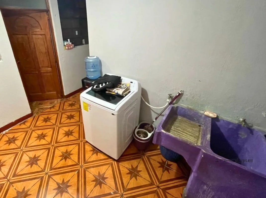 CASA EN VENTA EN VILLA NUEVA DE TRES NIVELES - 5